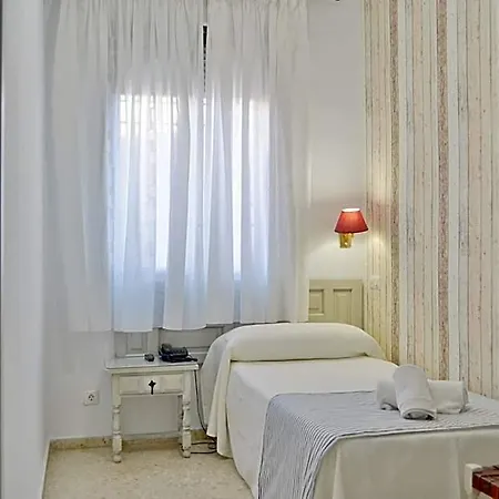 Hotel Marisa 2*